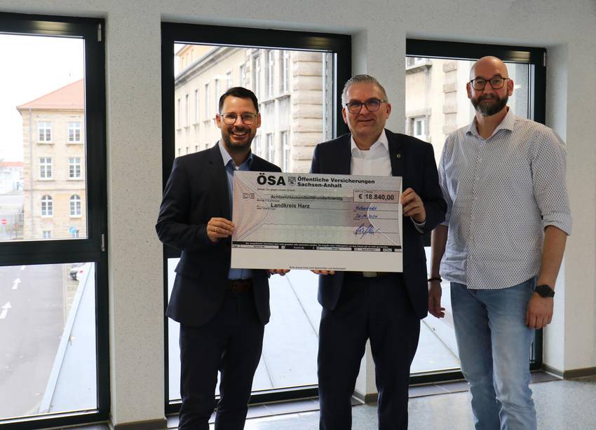 2024 11 20 scheck bergabe sa landkreis harz 2024 11 20 scheck bergabe sa landkreis harz