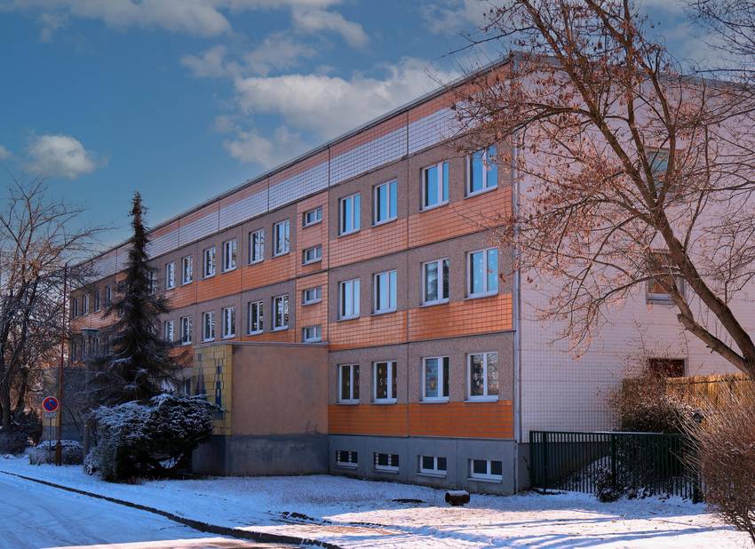 Ein Schulgebäude Ein Schulgebäude