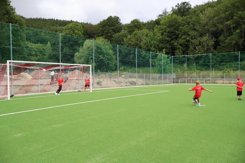 Neuer Kunstrasenplatz des FC Einheit Wernigerode