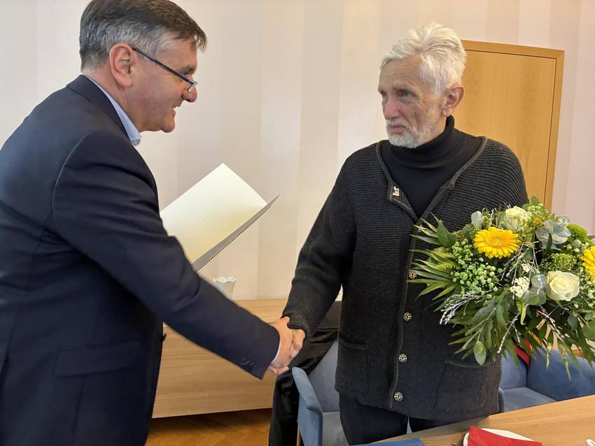 ipi 2025 214 ehrennadel des landes w rdigt georg fiedlers einsatz f r die wei st rchemg 0141 ipi 2025 214 ehrennadel des landes w rdigt georg fiedlers einsatz f r die wei st rchemg 0141