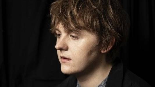 Foto Lewis Capaldi - Sänger © https://www.pinterest.co.uk/euphoriazine/ Foto Lewis Capaldi - Sänger