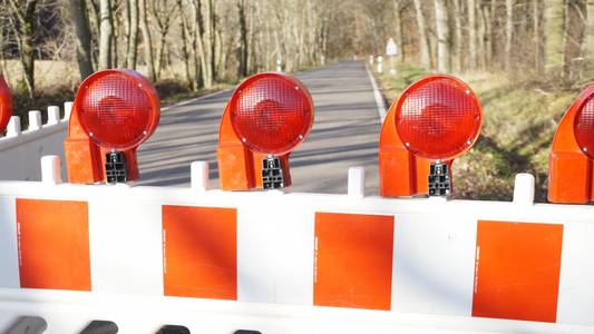 Symbolbild Straßensperrung