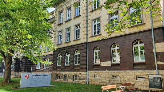Gebäude der Kreisverwaltung am Standort Friedrich-Ebert-Straße 42